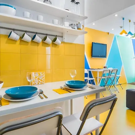 Modern Four Bedroom In Palace District Budapest