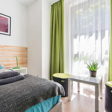 Modern Four Bedroom In Palace District * 부다페스트