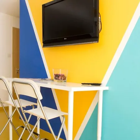 Apartment Modern Four Bedroom In Palace District Budapest