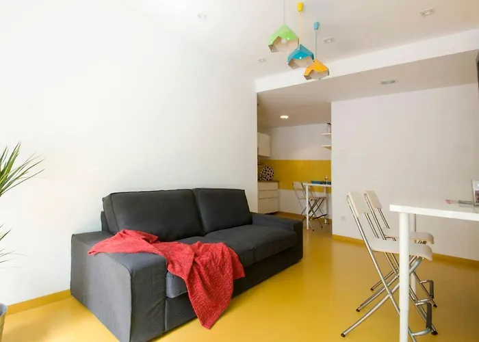 Appartement Modern Four Bedroom In Palace District *