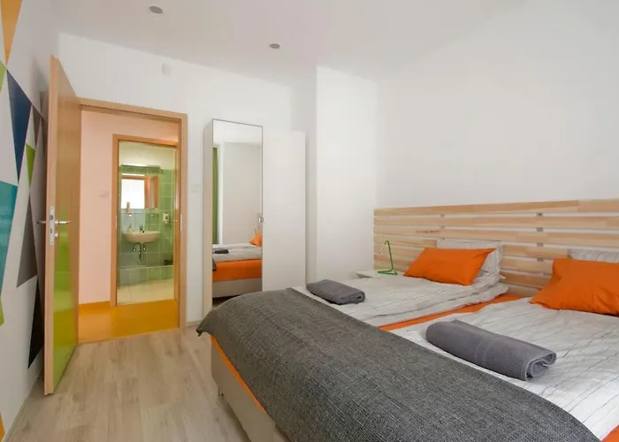 Appartement Modern Four Bedroom In Palace District *